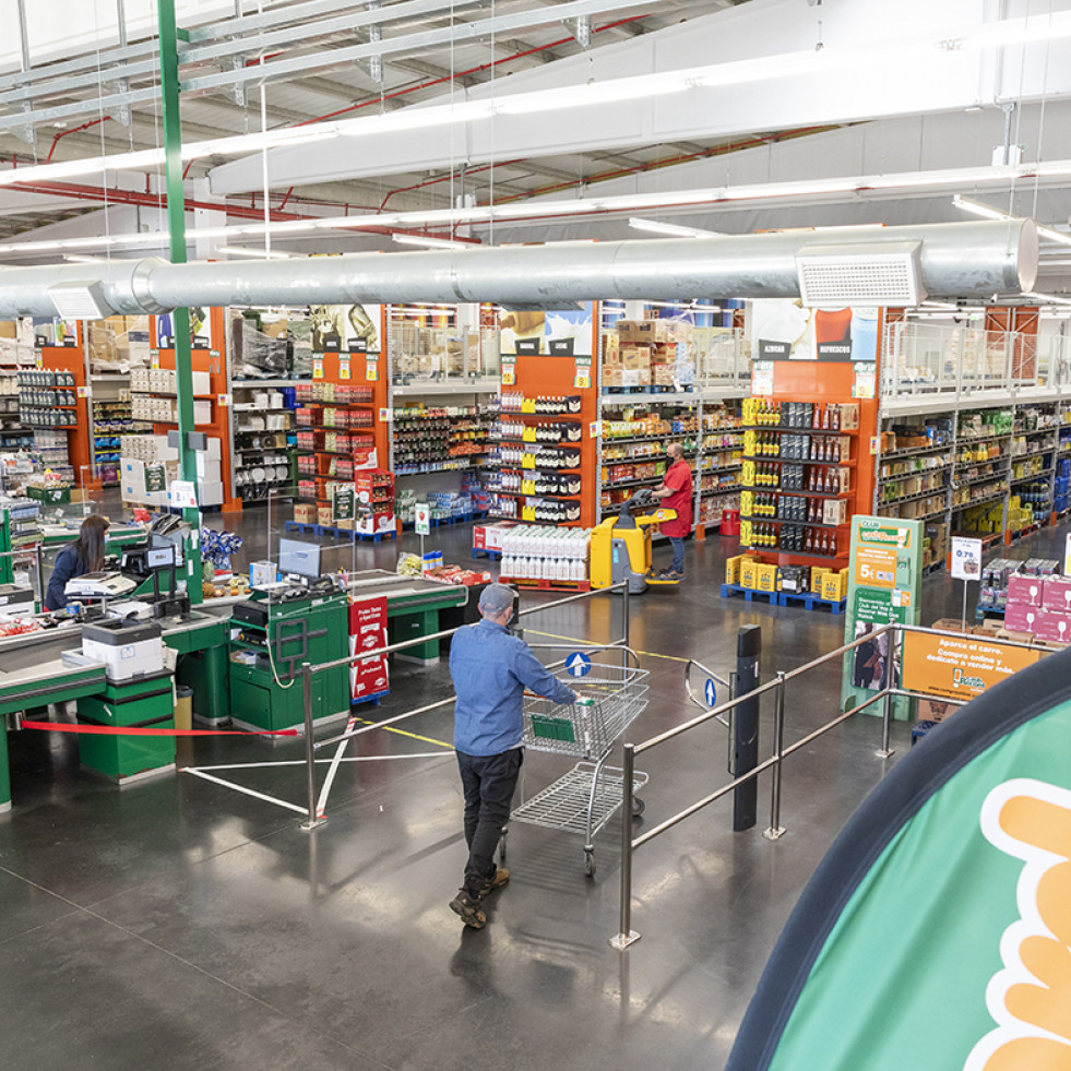 Vegalsa-Eroski inaugura en Santiago el Cash Record más grande de su red comercial