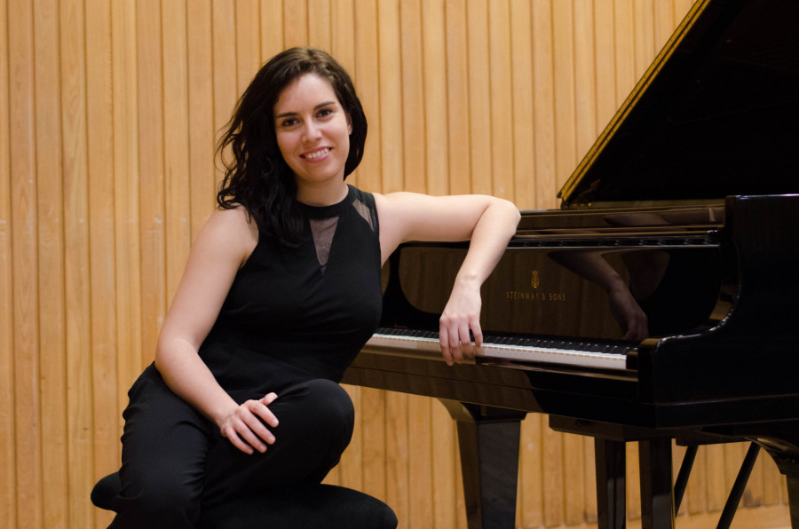 Santiago acoge el primer concierto de la nueva gira de la pianista Elsa Muñiz